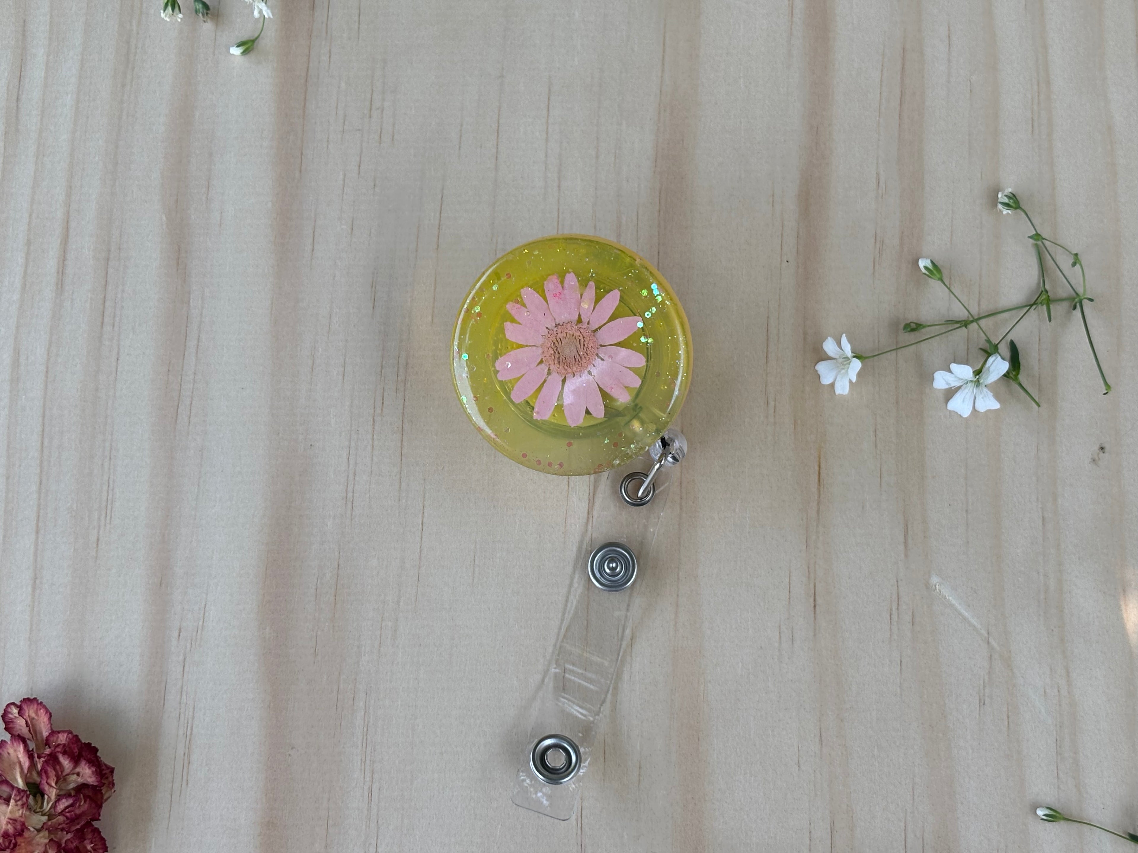Sunrise Daisy Badge Reel